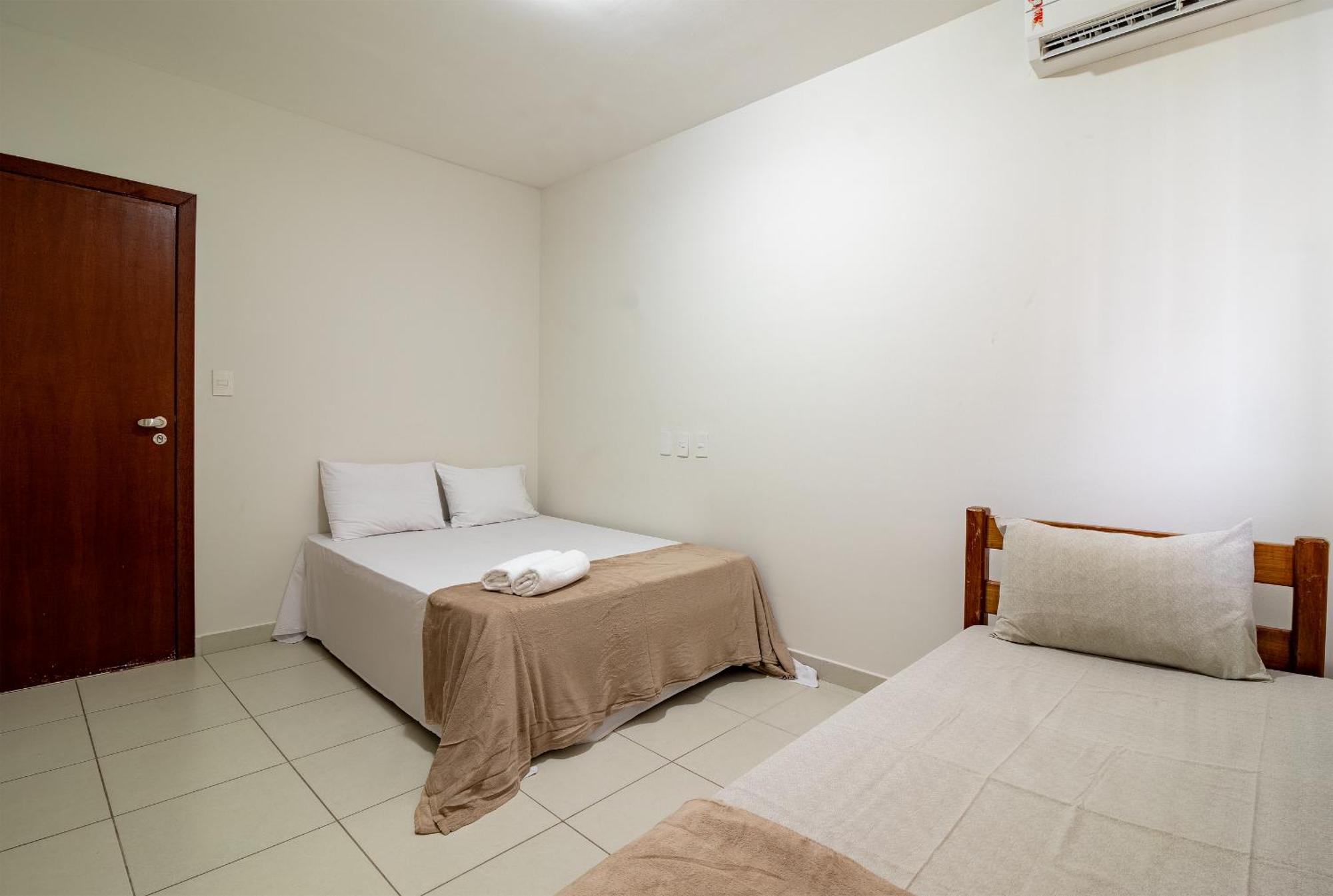 Taperapua Beachfront: 2-bedroom With Wi-fi And Parking Holiday home